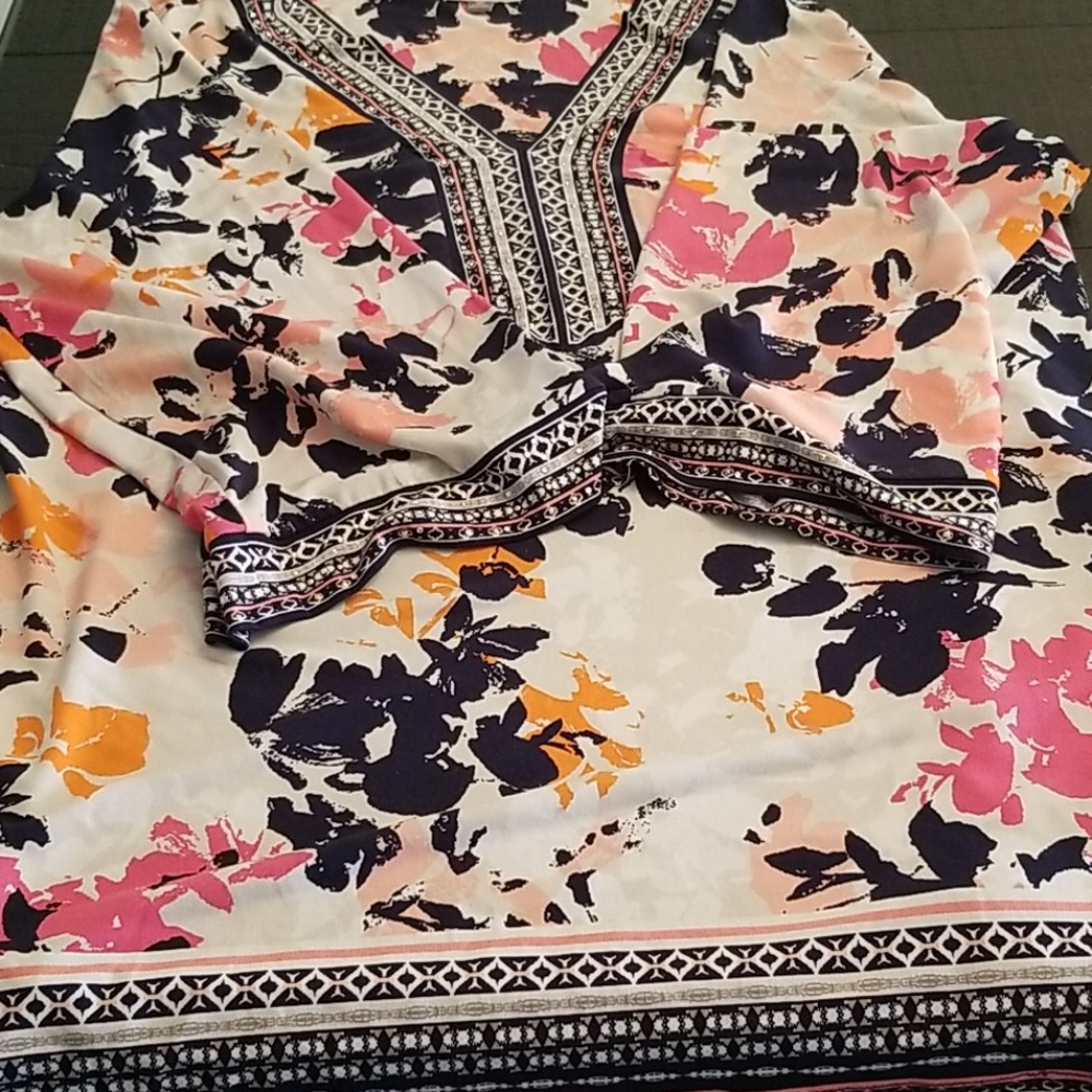 Tunic - Picture 2 of 3